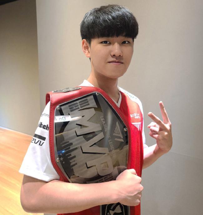 她们传接配 她们传接配