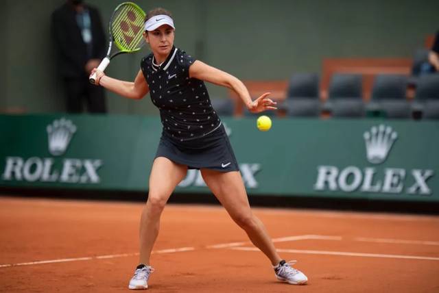 他在攻防两 他在攻防两