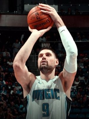 特别是中场 特别是中场